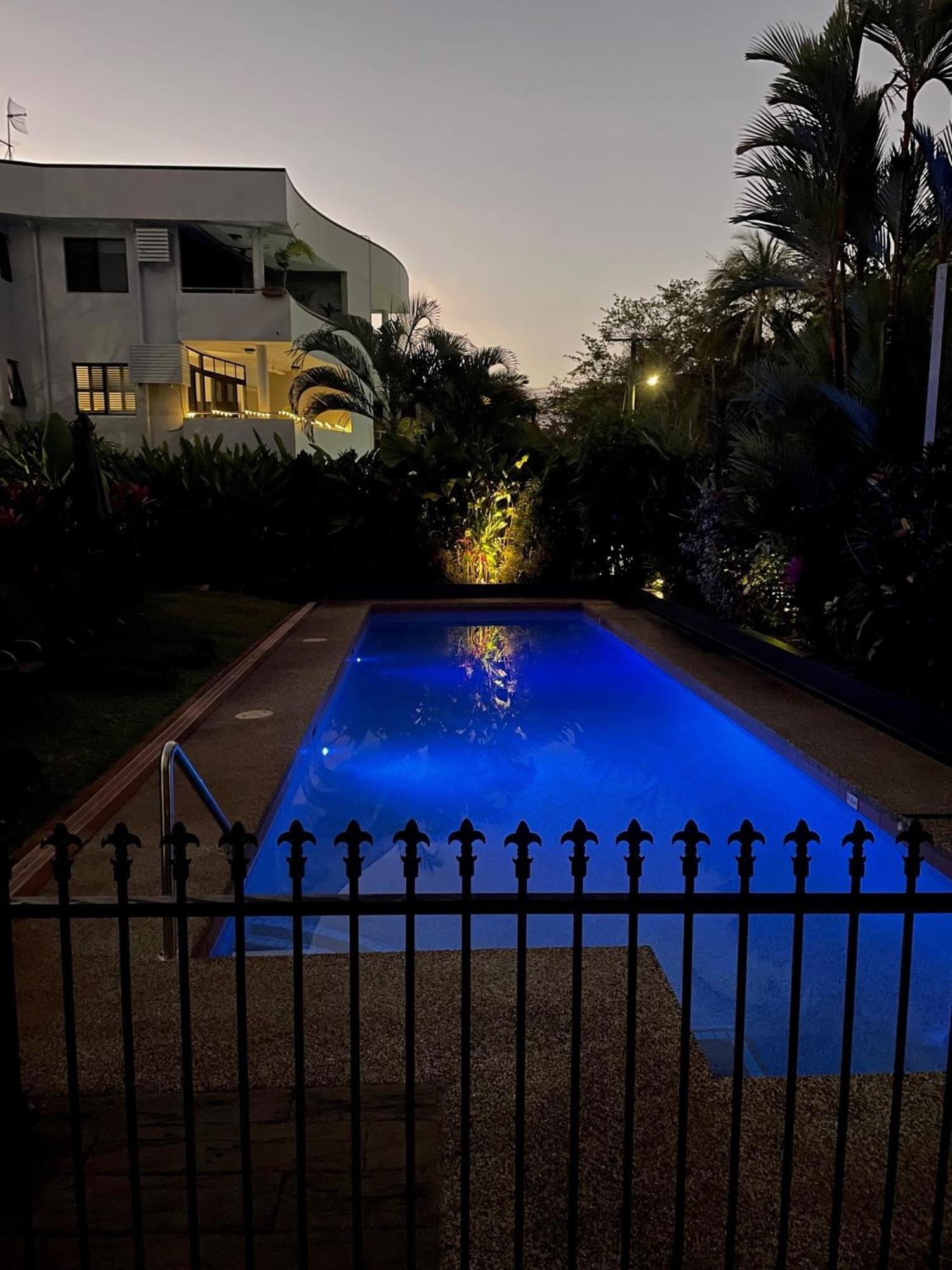 The York Beachfront Holiday Apartments Yorkeys Knob Exterior foto